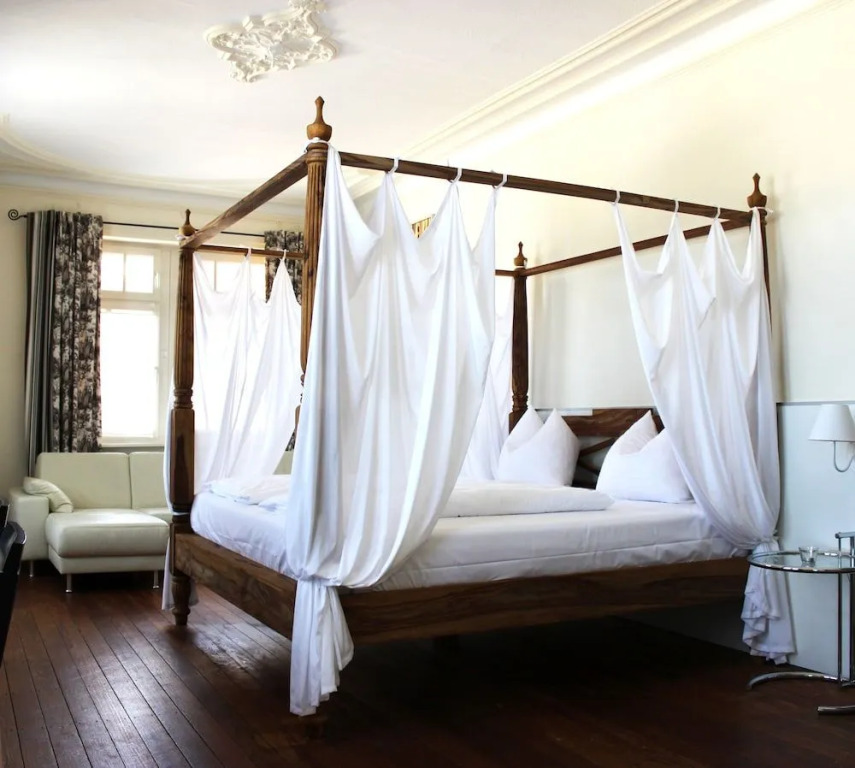 SLEEP & GO! self-service rooms