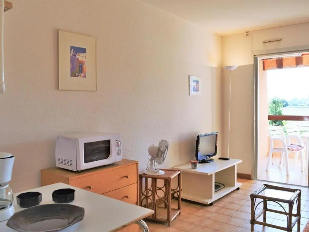 Appartement Le Lavandou, 1 pièce, 4 personnes - FR-1-251-230