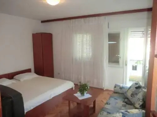 Apartments Luka Spinut