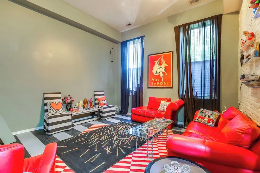 Heart of St Louis! Walkable Soulard Apt w/ Loft