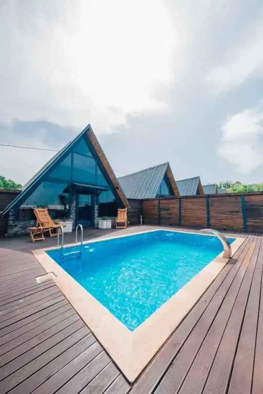 Club Armada Bungalov