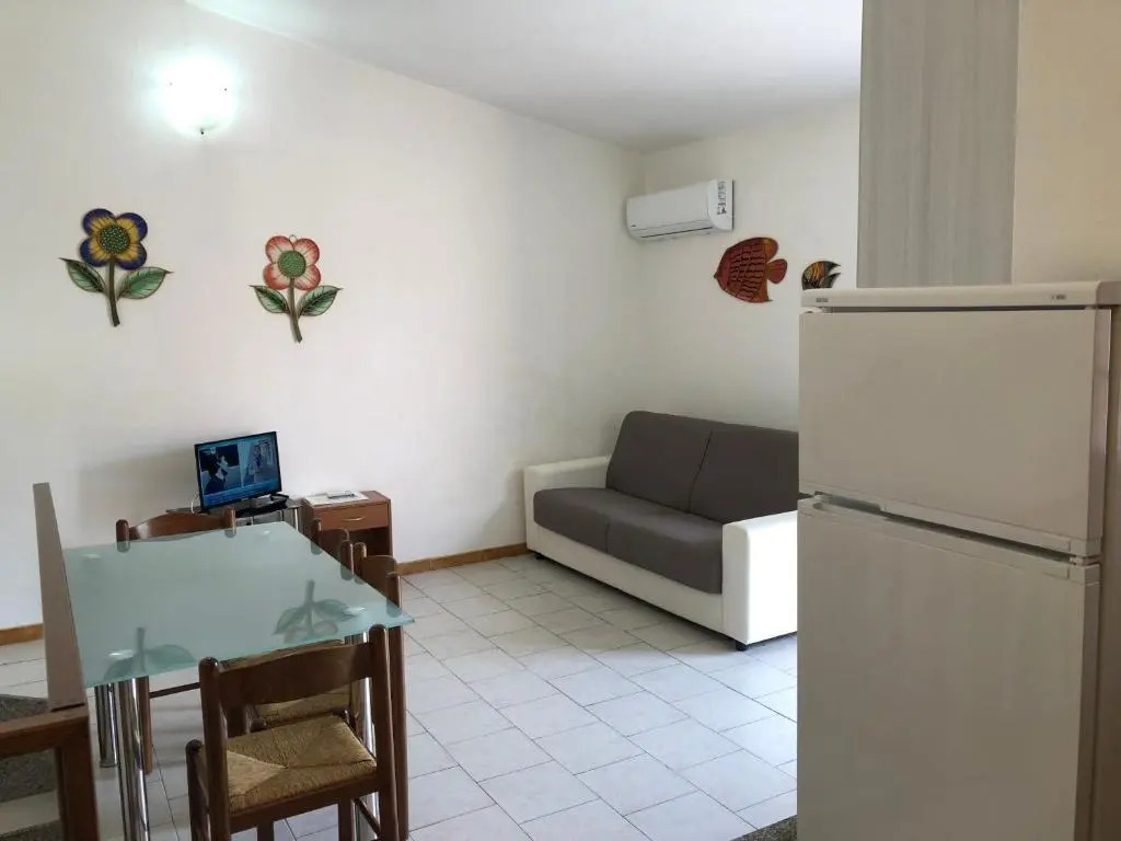 Appartamenti Magnolie-La pineta A SOLI 100m DALLA SPIAGGIA