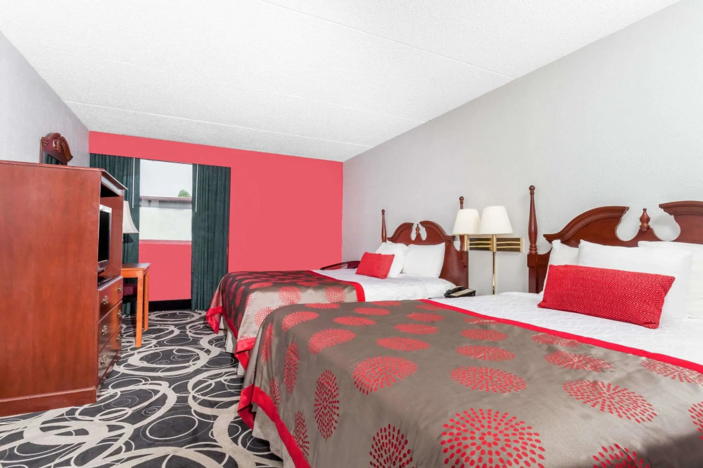 Ramada by Wyndham Henderson/Evansville