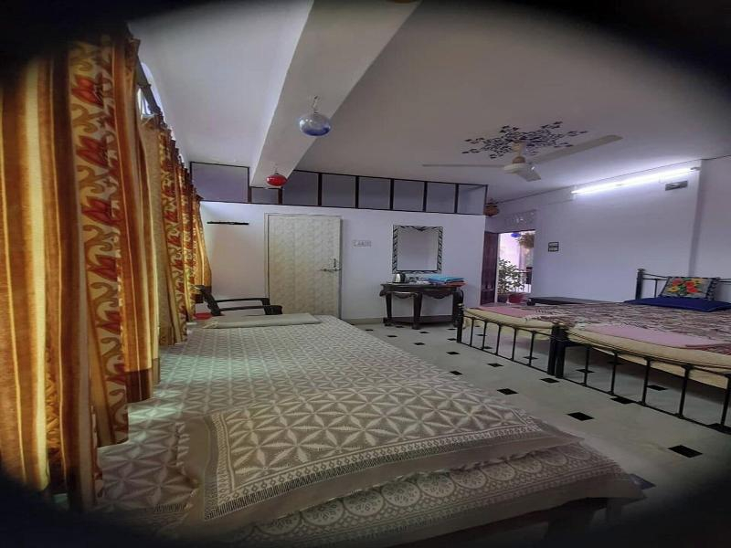 Nukkad Guest House Near Lake Pichola