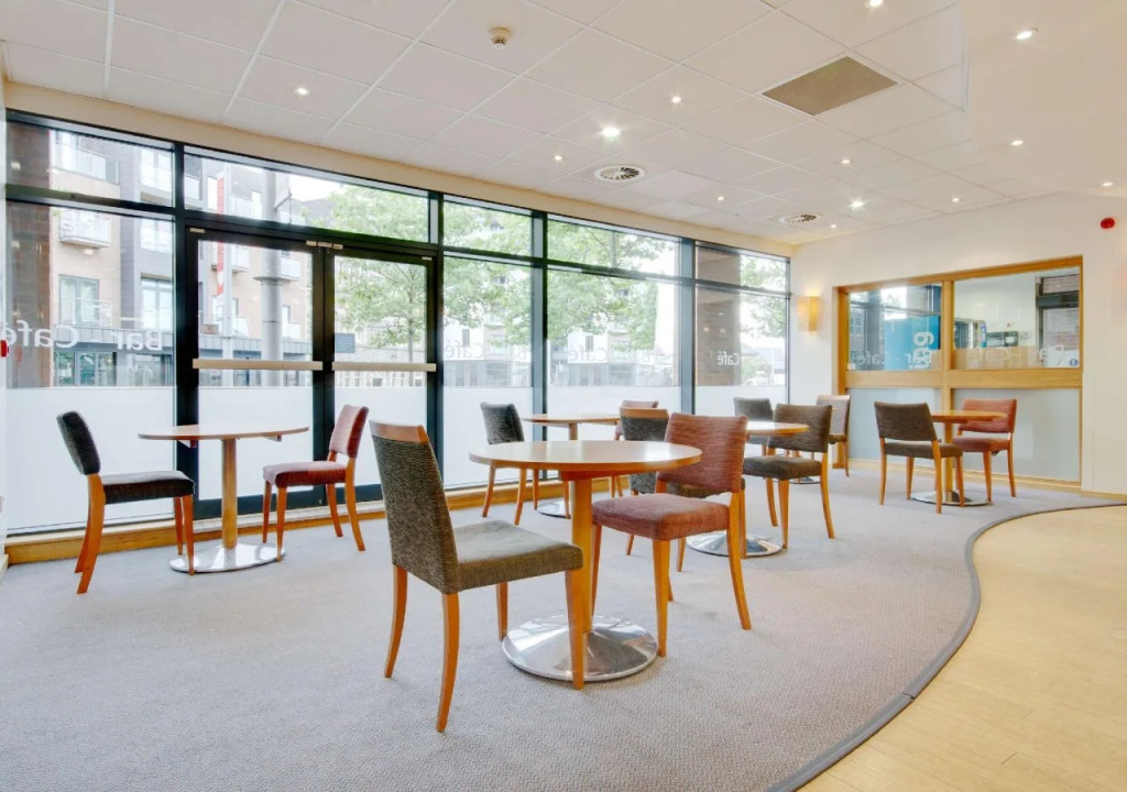 Travelodge Swansea Central