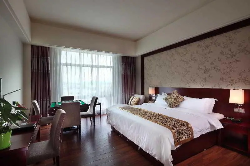 Guangzhou Xingji Hotel (Guangzhou Zhongxin Knowledge City Hongwei Metro Station Branch)