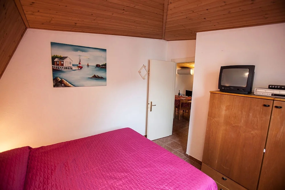 Fantastic Three-room Penthouse With Private Garden