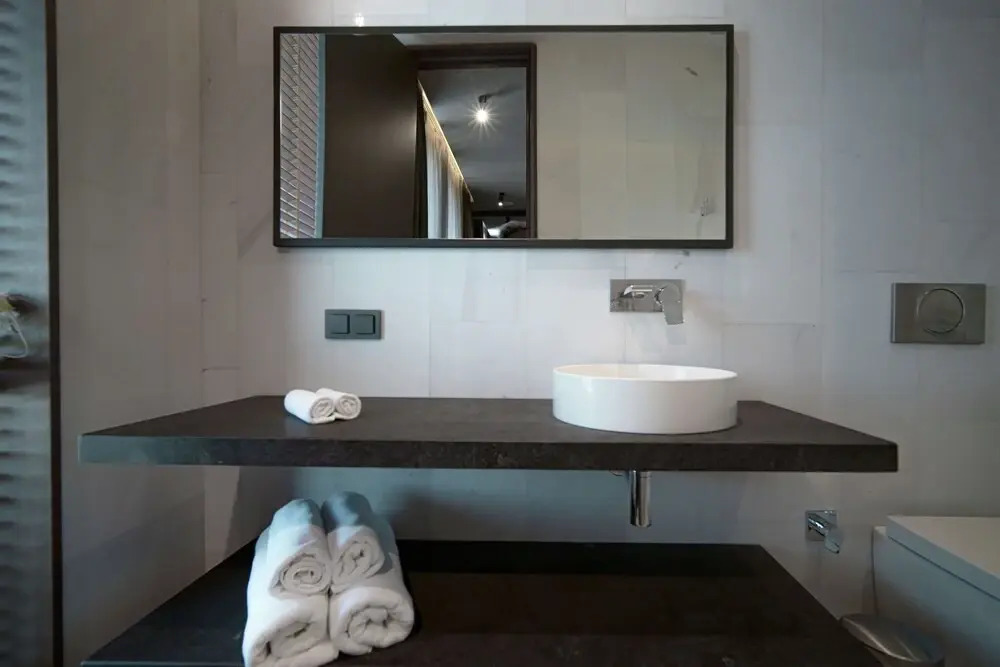 Highend Hotel & Residance