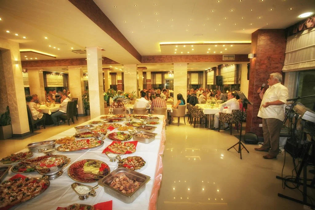 Hotel Ellena