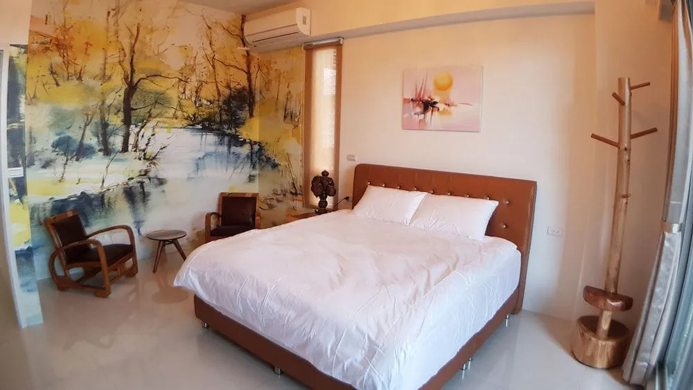 Guan Ping House