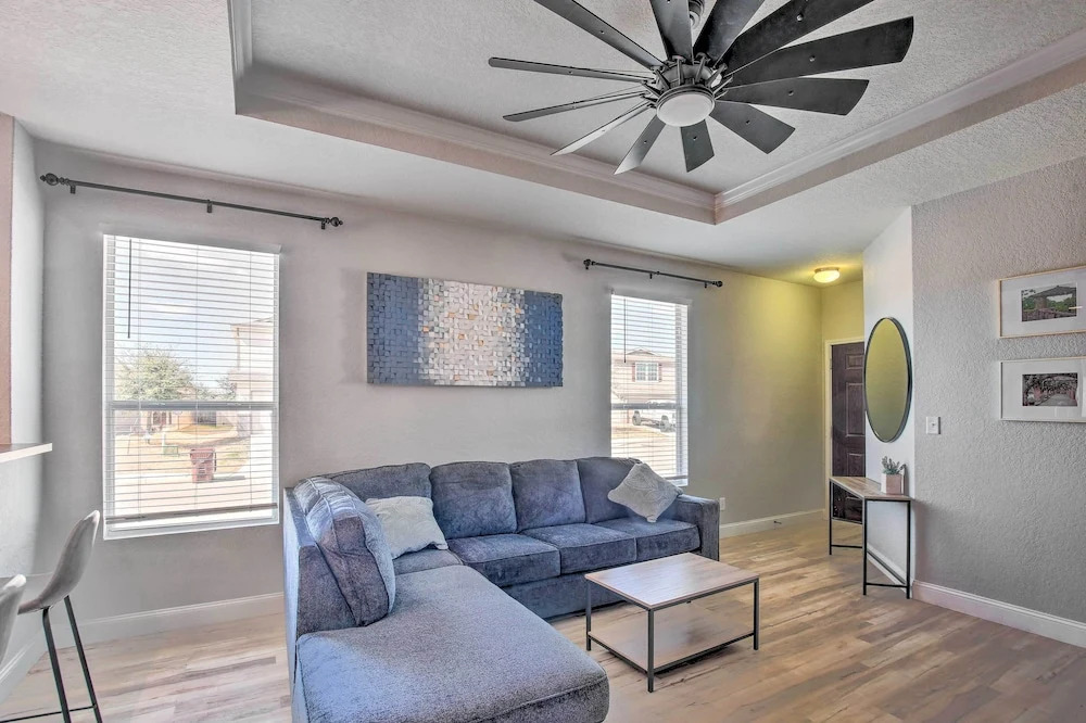 San Antonio Home w/ Patio + Grill Near Seaworld!