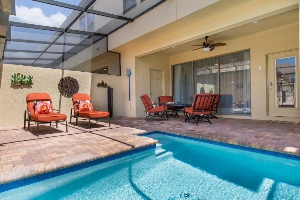 Luxury Resort Living Minutes Fom Disney 5 Bedroom Home