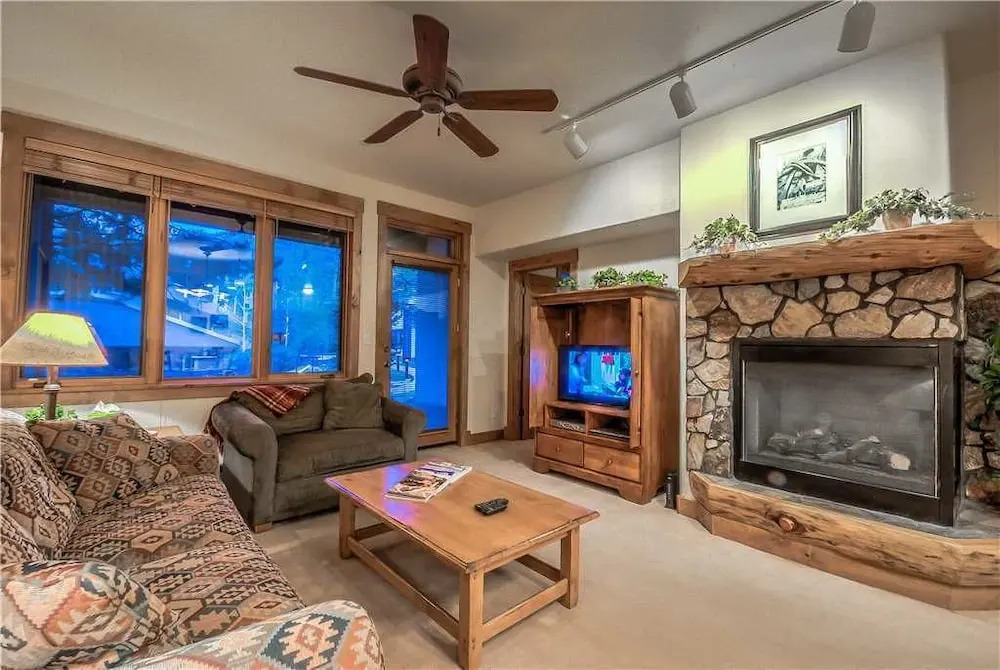 Timberline Lodge 2111