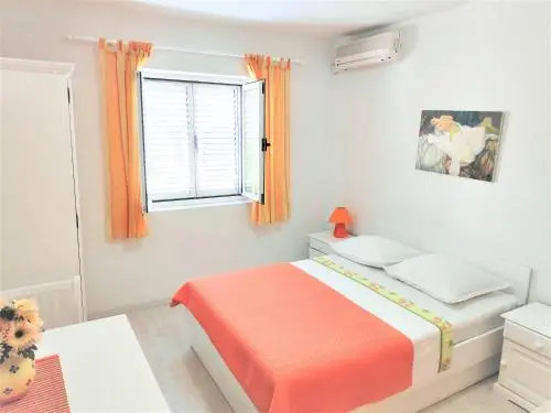 Apartments Vekic