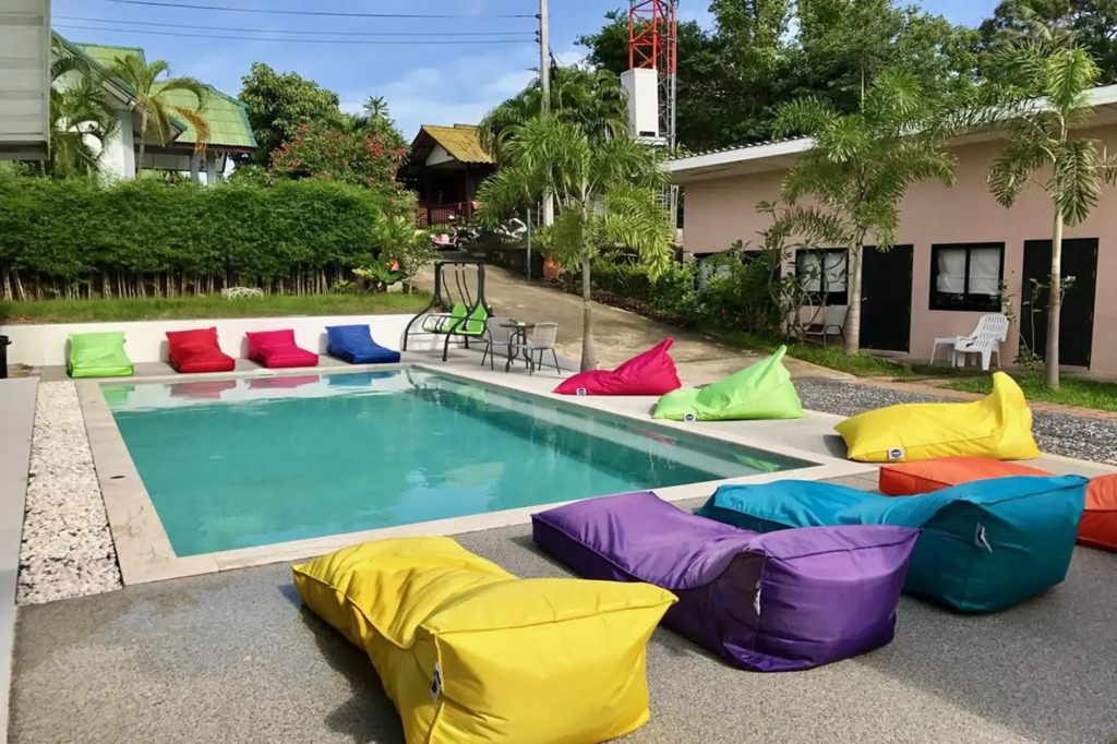 Samui Backpacker Hotel