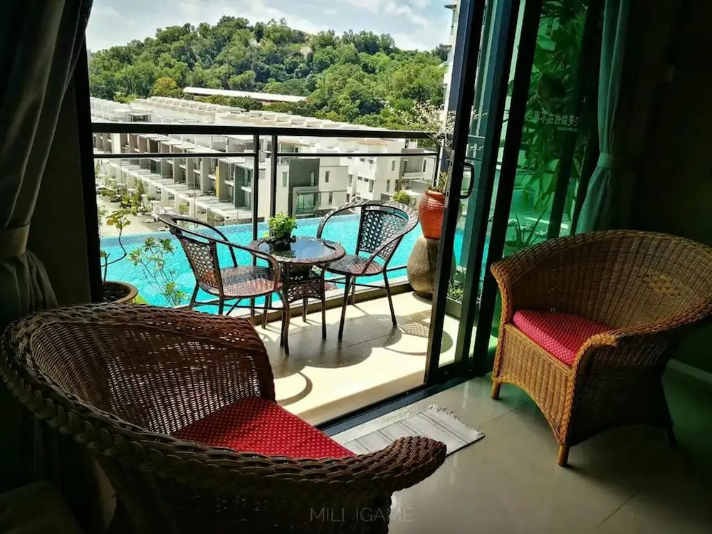 Coco Bench Home
