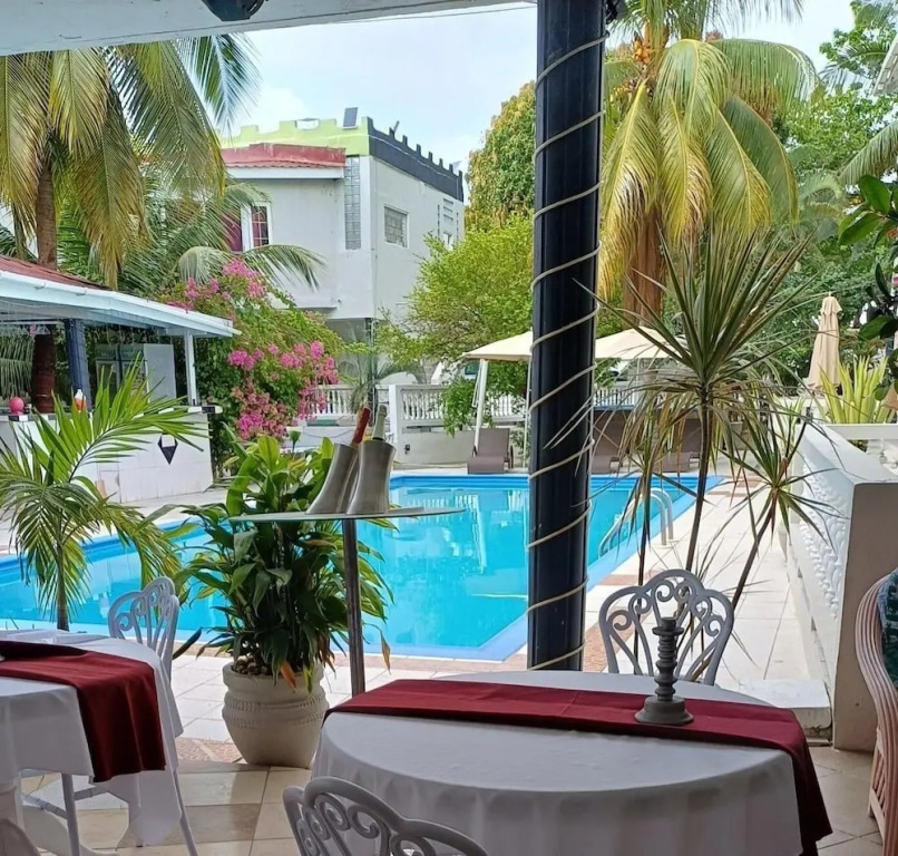 Bay Heights Escape Aparthotel
