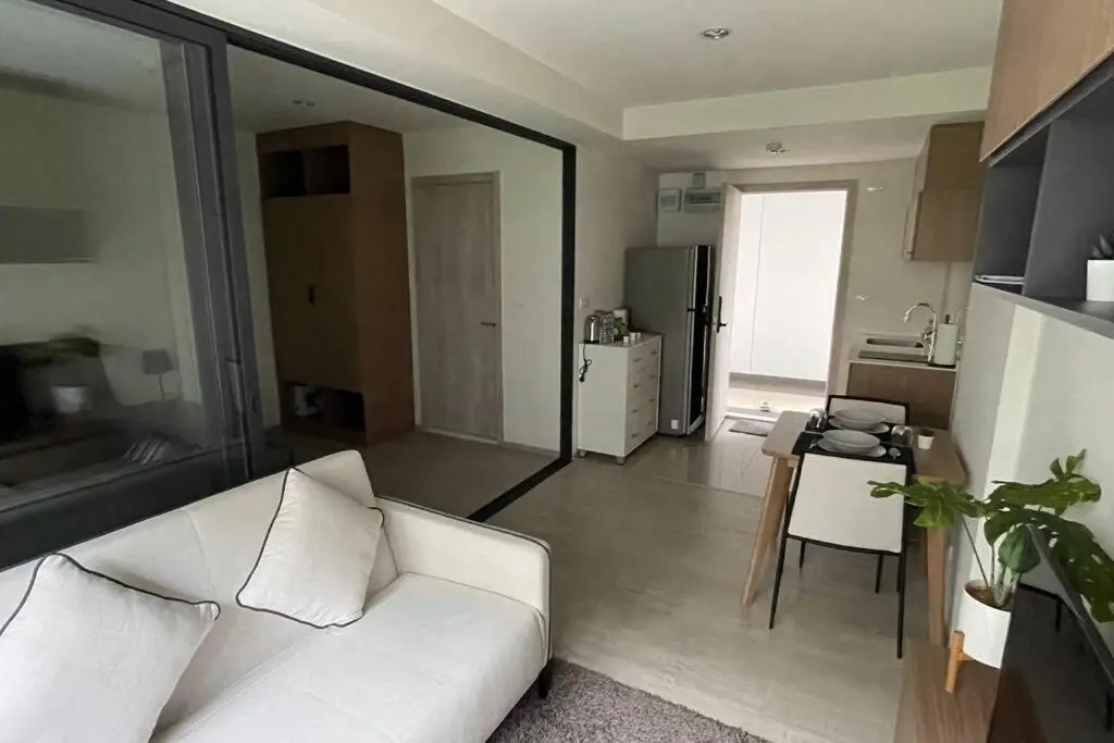 คอนโดน่าอยู่และเงียบสงบใจกลางหัวหินติดทะเล300เมตร La Casita Condo
