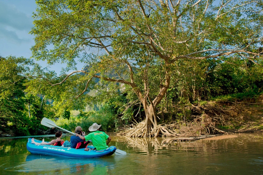 Khao Sok Riverside Cottages