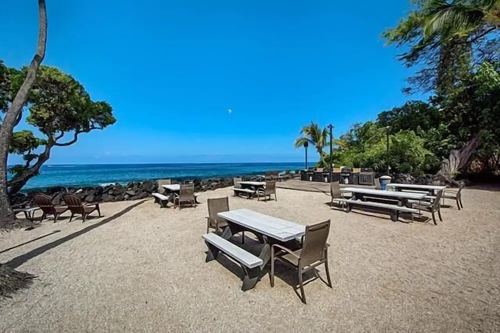 Kona Isle E23