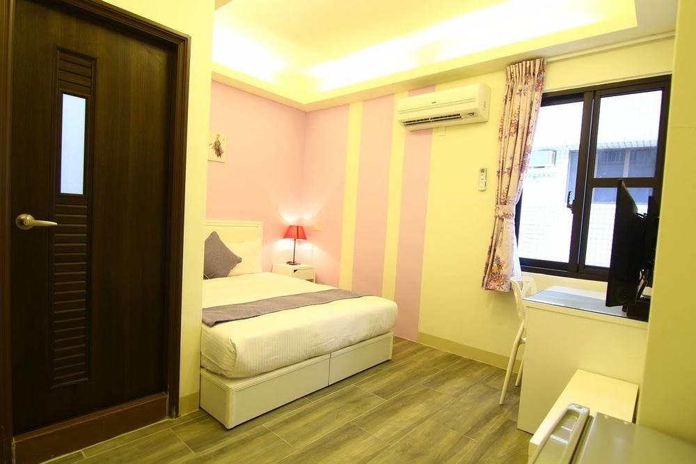 Happyday Guesthouse