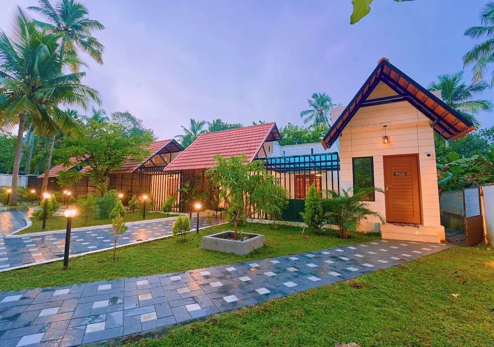 Sarang Resort Varkala by VOYE HOMES - Rooms & Pool Villas
