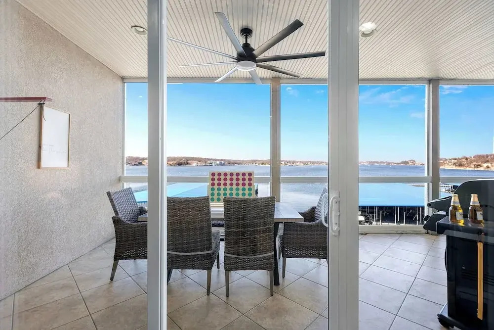 Panoramic Sunset Escape Waterfront Condo for 7!