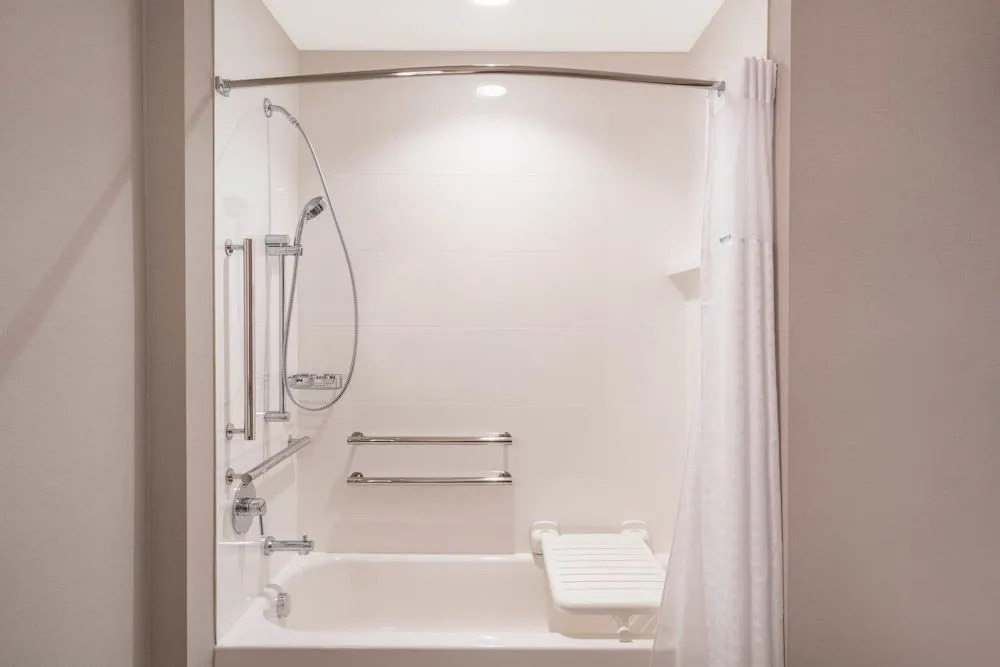 Hampton Inn by Hilton Nashville Airport Century Place