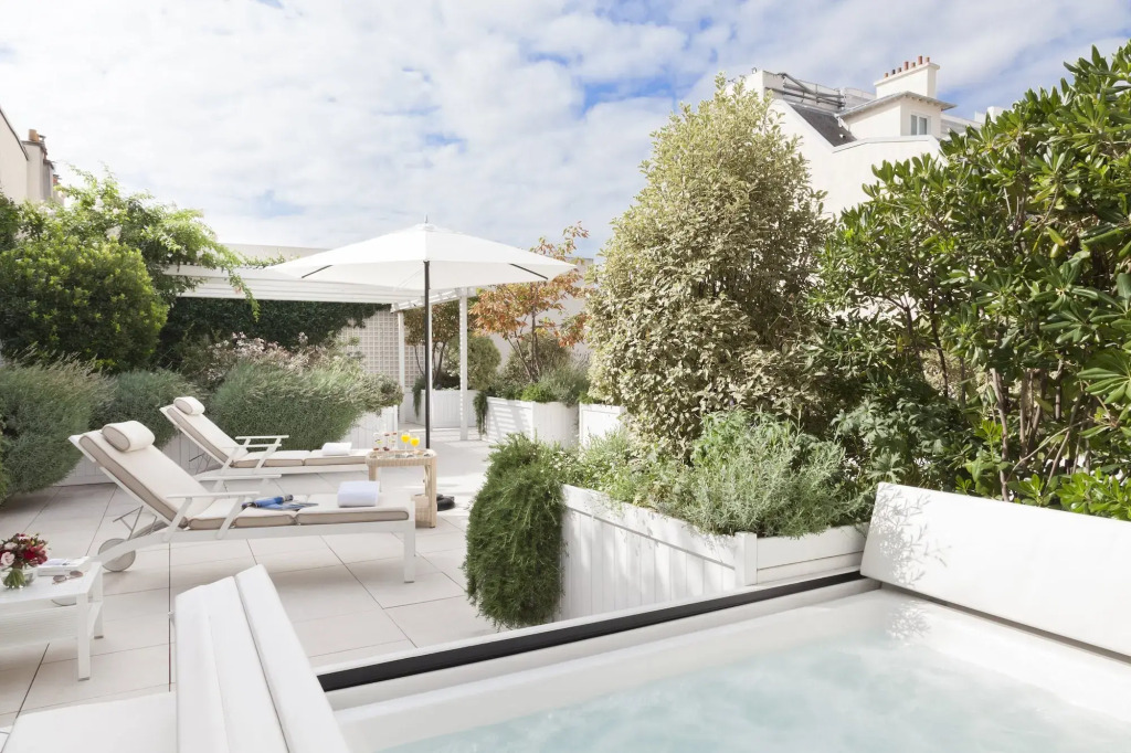 Отель Le Bristol Paris
