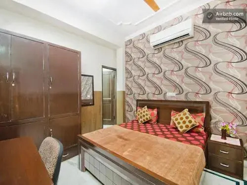 West Inn, New Delhi