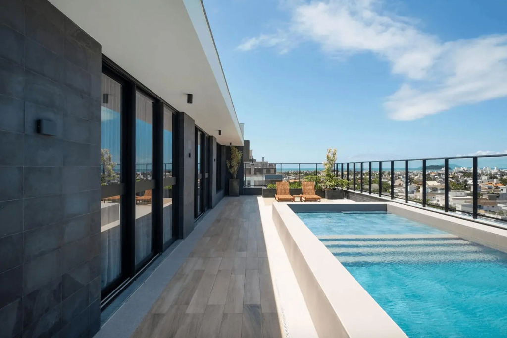 Rooftop Com Piscina Em Jurerê Internacional #ja15