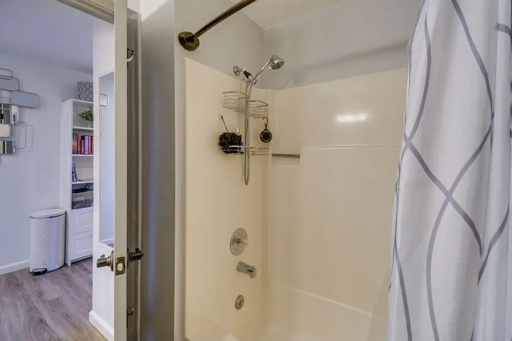 Walk to the Beach: Ocean Shores Condo!