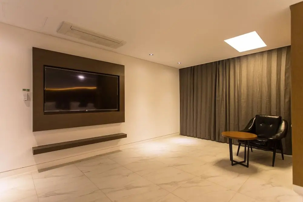 Best In City Hotel