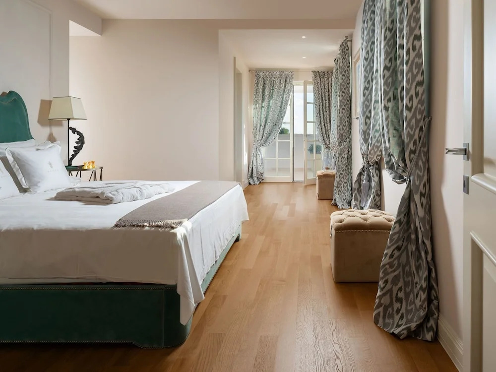 Classicly Constructed Villa in Vabriga With Pool
