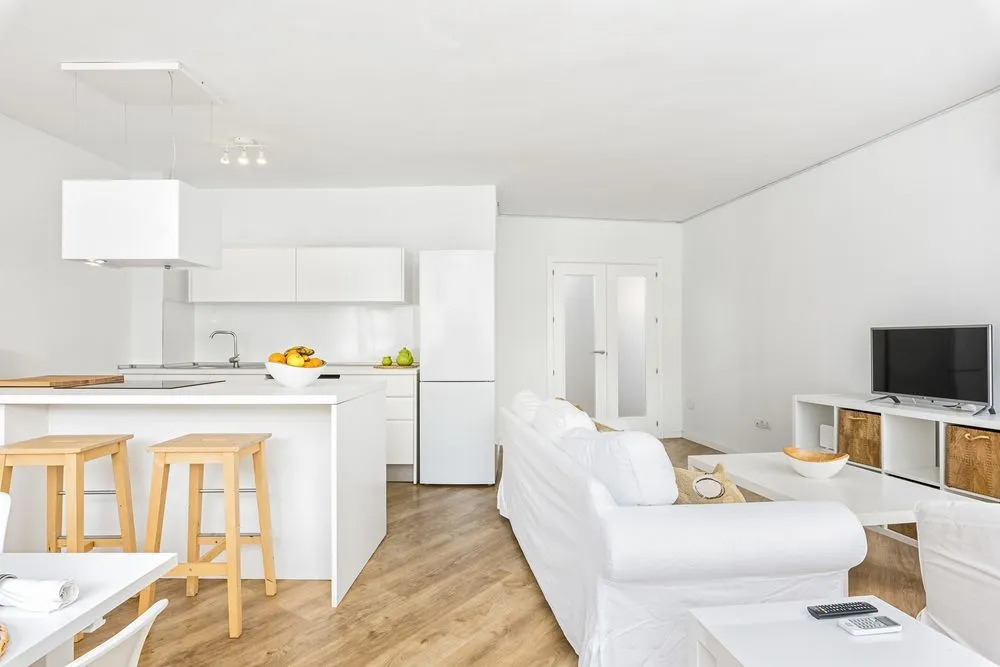 Three-bedroom apartment Cervantes