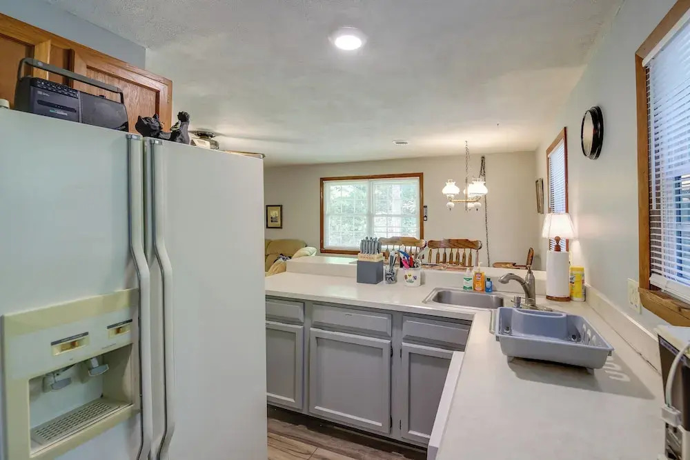 Step Into Nature! Gatlinburg Home w/ Rustic Charm