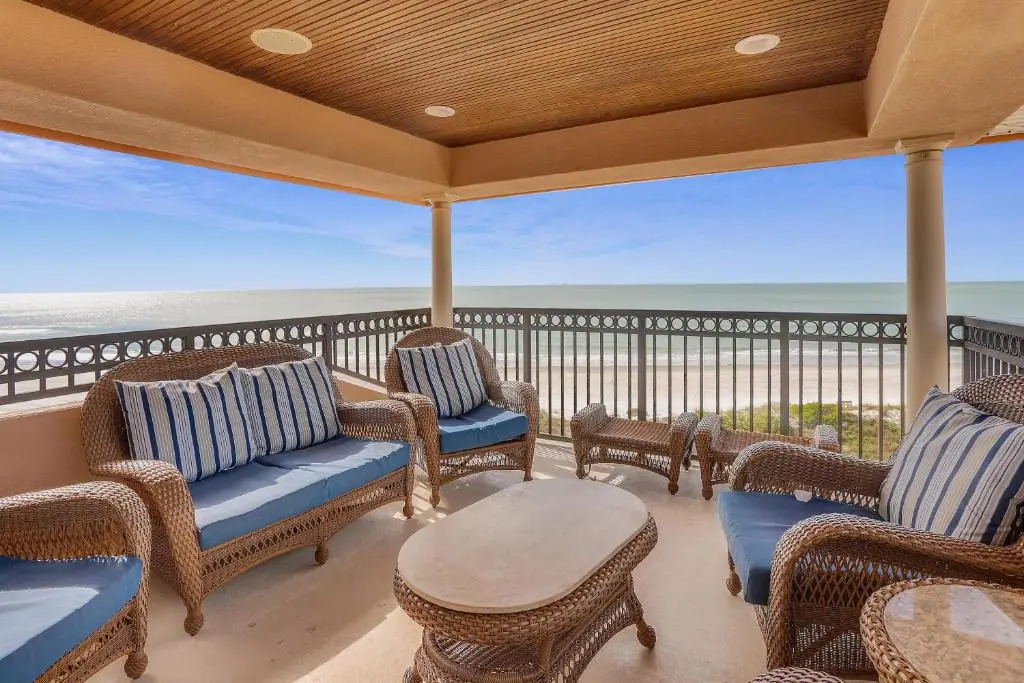 Seaclusion Beach Townhome