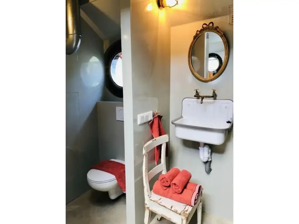Houseboat Tante Piet