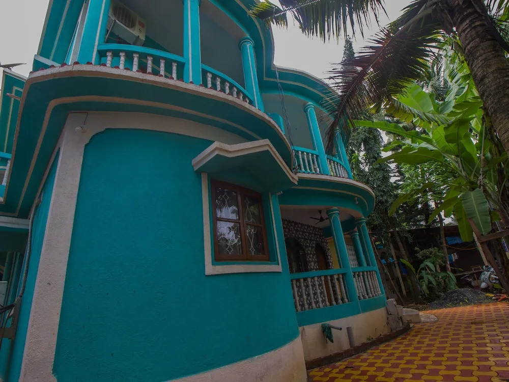 OYO 17019 Home Peacefully Studios Calangute