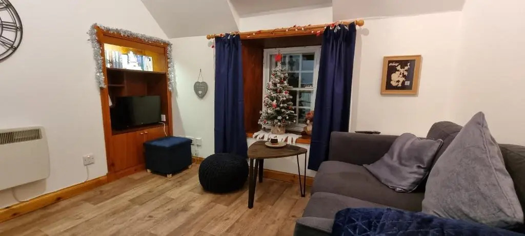 Kirkwall town centre apartment