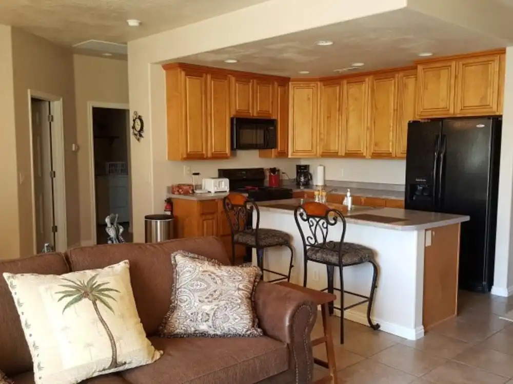 Charles And Carrie Linn 2 Bedroom Condo