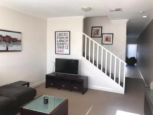 Travers Street Apartment
