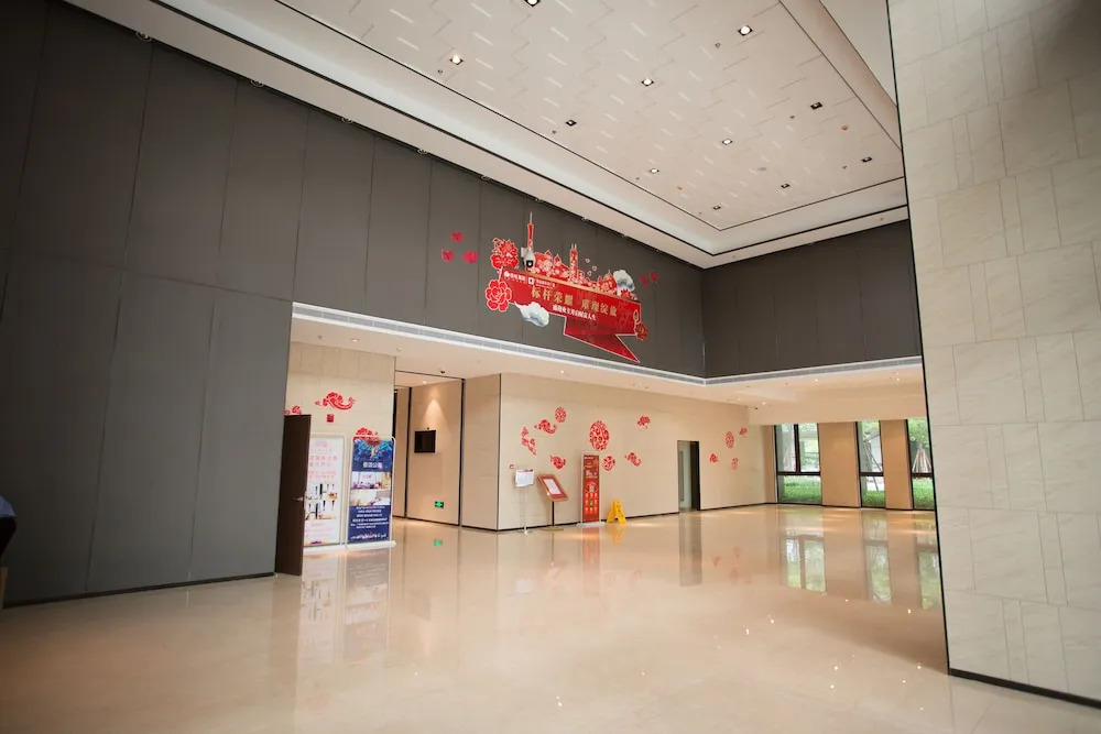 Live Inn Greenland Central Plaza