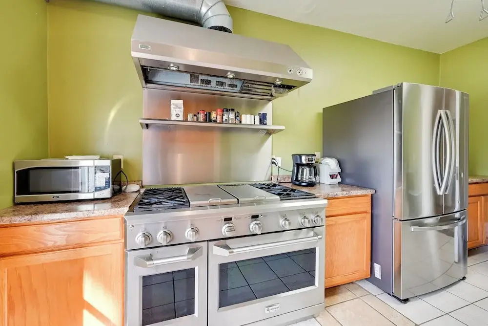 Walk to Golf Course: Spacious Rough River Retreat!