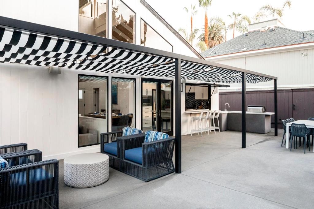 Del Mar Beach Hotel