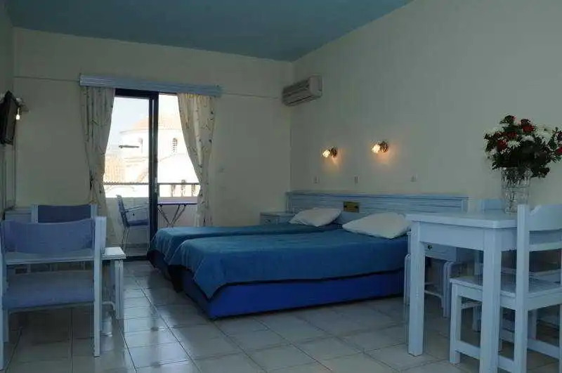 Regina Studios & Hotel