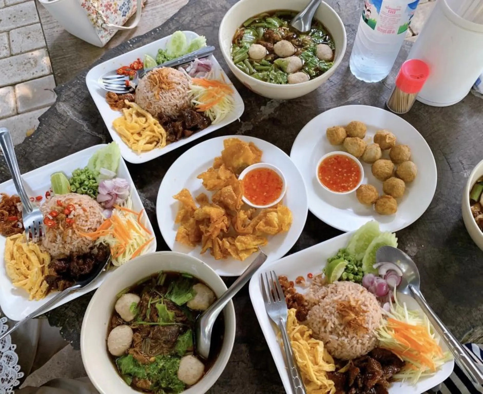 BaanSuanLeelawadee Resort Amphawa