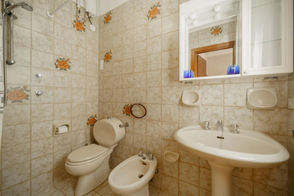 Apartment Sara in a residential hamlet convenient for getting around all sides of the island-TRILOCALE SARA