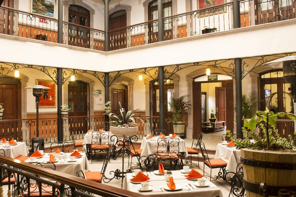 La Casa De Los Dos Leones