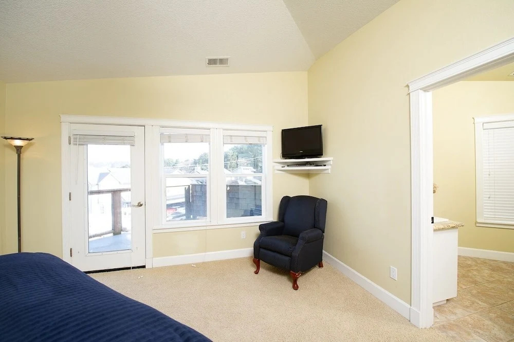 Salty Dog 4 Bedroom Home